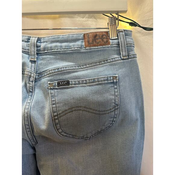 Lee Premium Quality Light Wash Jeans (No Size Tag) Women’s Medium/ Size 8-10 - Picture 3 of 5